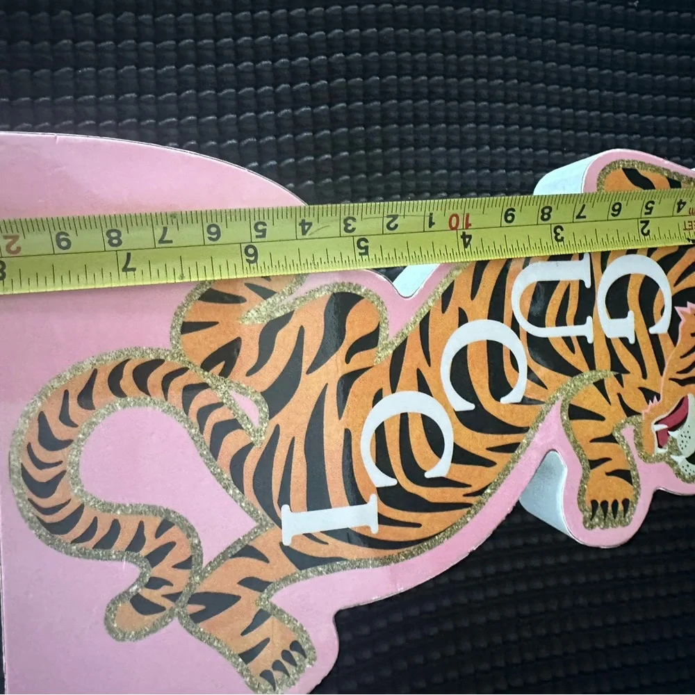 🆕Gucci Wooden Decor Sign